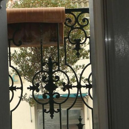 Etanit ! Etape Calme Et Parking Velo, Bicycle - Connection Tous A 1Mn Bus,Train Et Aeroport - Plein Centre De Beziers Pour Visiter,Manger - Chambres Climatisees, Spacieuses Amenagees Pour Singles, Couple, Et Ou Familles - Consigne Et Petit Dej En Plu Exterior photo
