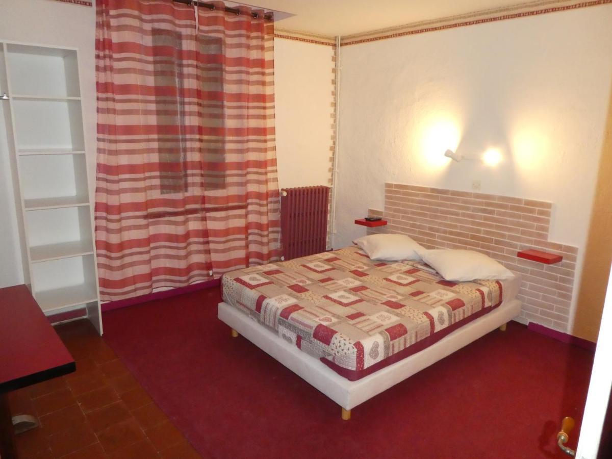 Etanit ! Etape Calme Et Parking Velo, Bicycle - Connection Tous A 1Mn Bus,Train Et Aeroport - Plein Centre De Beziers Pour Visiter,Manger - Chambres Climatisees, Spacieuses Amenagees Pour Singles, Couple, Et Ou Familles - Consigne Et Petit Dej En Plu Exterior photo