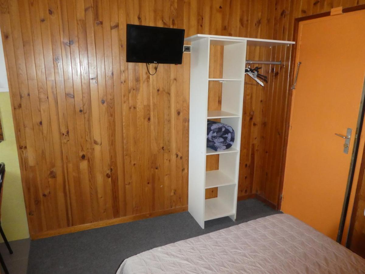 Etanit ! Etape Calme Et Parking Velo, Bicycle - Connection Tous A 1Mn Bus,Train Et Aeroport - Plein Centre De Beziers Pour Visiter,Manger - Chambres Climatisees, Spacieuses Amenagees Pour Singles, Couple, Et Ou Familles - Consigne Et Petit Dej En Plu Exterior photo