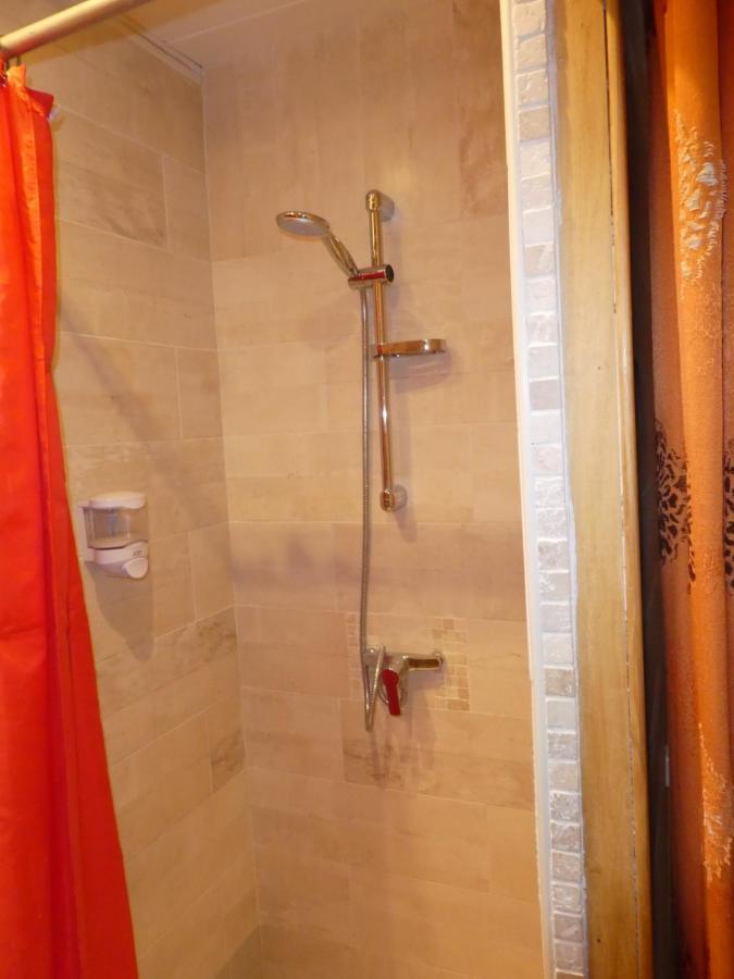 Etanit ! Etape Calme Et Parking Velo, Bicycle - Connection Tous A 1Mn Bus,Train Et Aeroport - Plein Centre De Beziers Pour Visiter,Manger - Chambres Climatisees, Spacieuses Amenagees Pour Singles, Couple, Et Ou Familles - Consigne Et Petit Dej En Plu Exterior photo